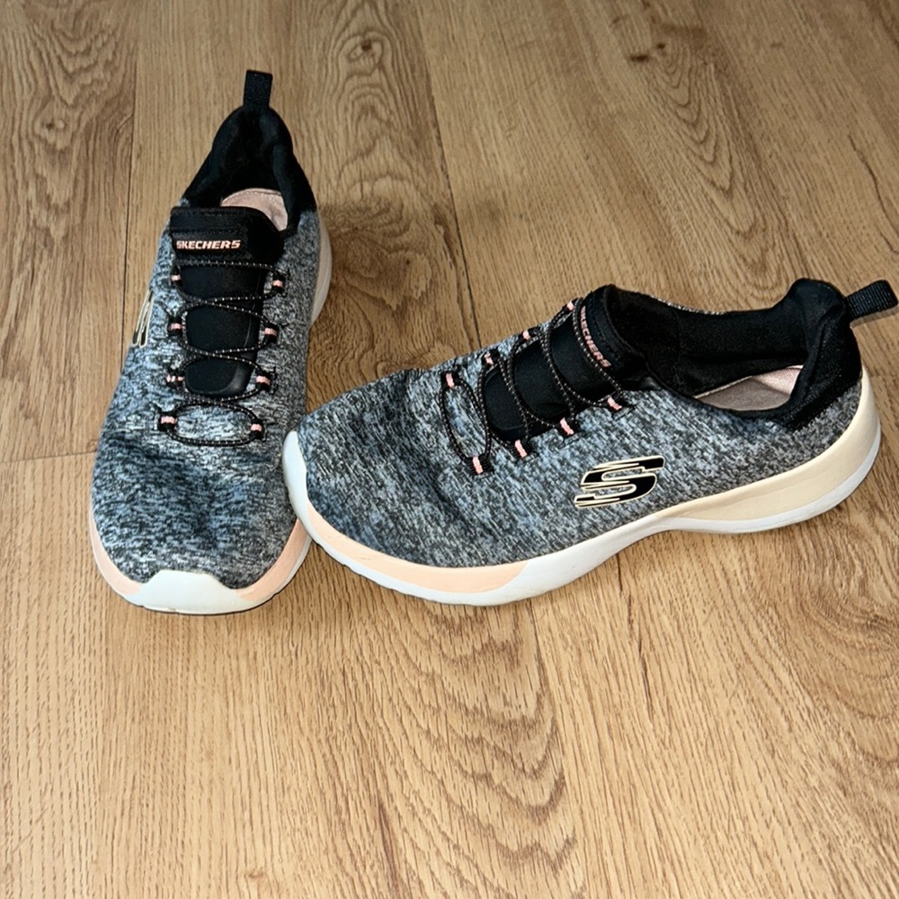 Women’s Skechers Sneakers